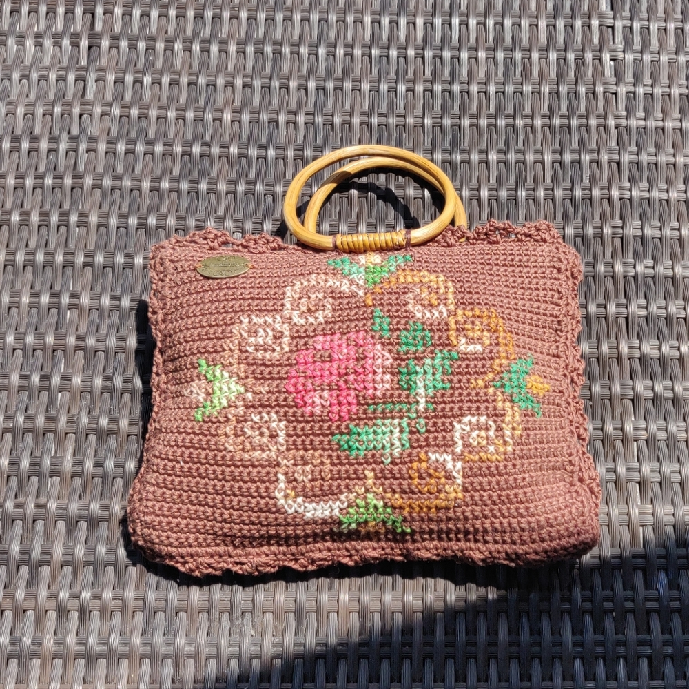 Mini Embroidered %100 Handmade Crochet š§¶Hand Bag - Picture 12 of 13